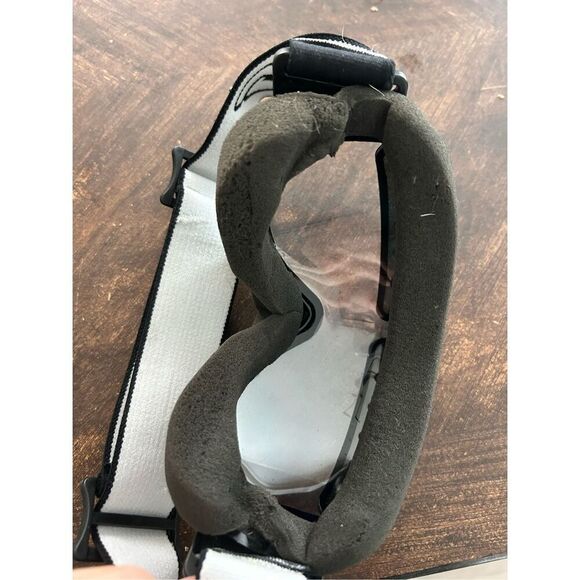 Gordini Winter Sport Ski Goggles Black Framed Adult Sized Adjustable Strap - Picture 4 of 6